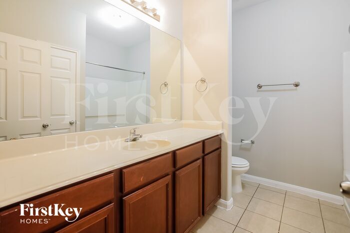 Building Photo - 3300 Overstreet Ln