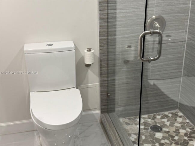 Building Photo - 6770 Indian Creek Dr