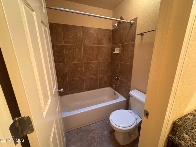 Building Photo - 6700 Hermoso Del Sol Dr