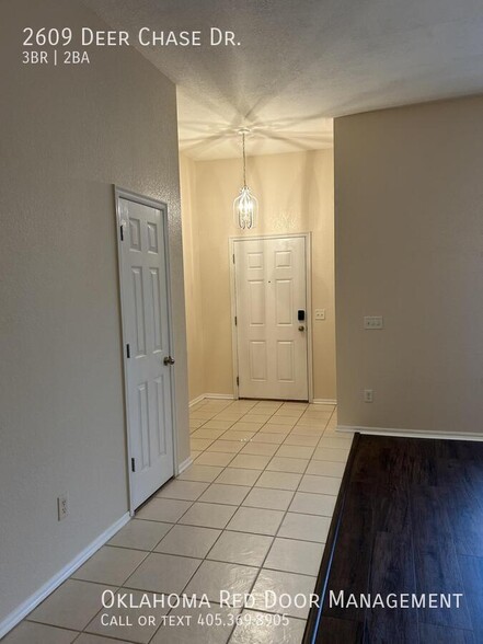 Building Photo - 2609 Deer Chase Dr