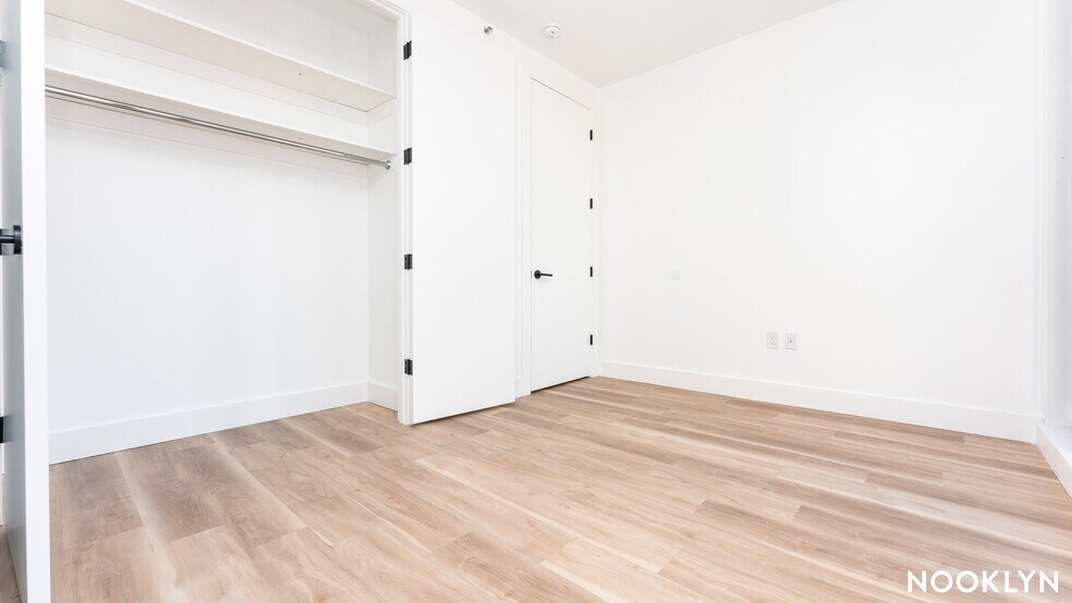 Building Photo - 303 Wythe Ave