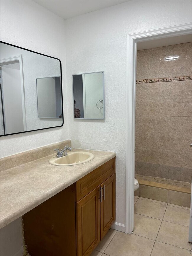 Building Photo - 2862 NW 55th Ave