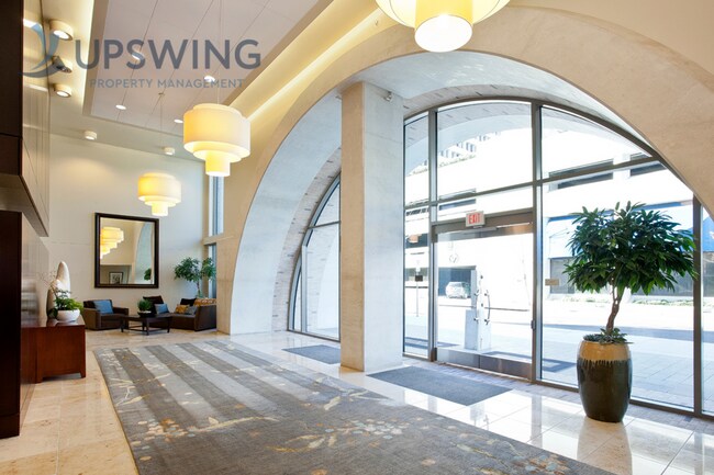 Building Photo - Gorgeous 1 Bedroom Condo at Axis