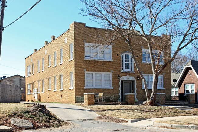 Primary Photo - 412 @ Jefferson Park