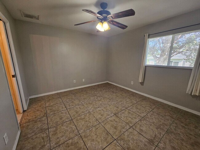 Building Photo - A-59