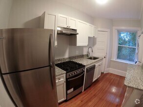 Building Photo - Nicely renovated, pet friendly 1 bed unit ...