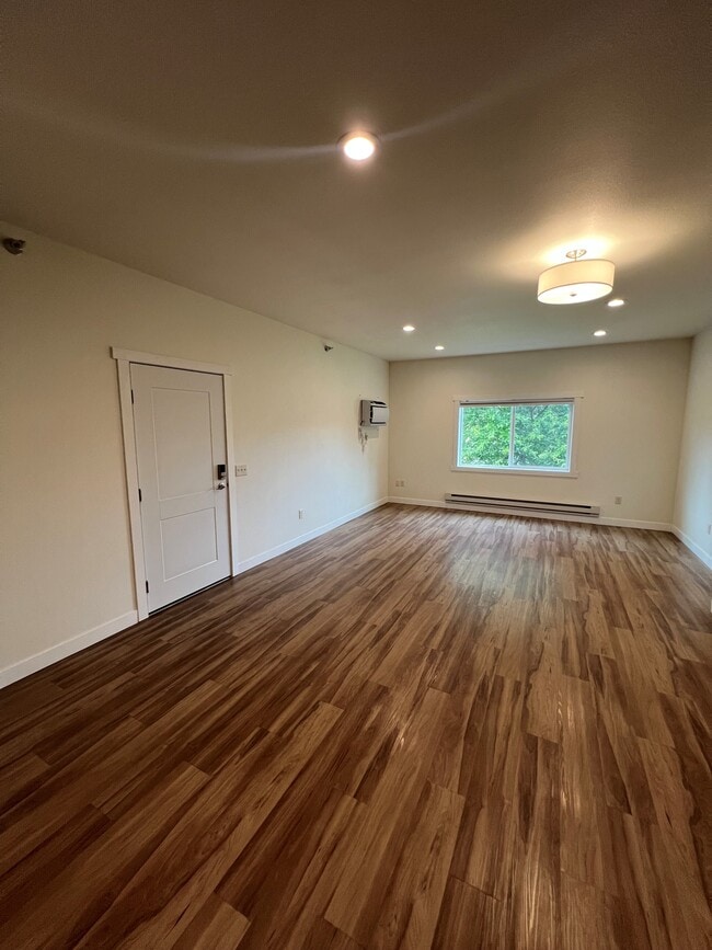 Apt 103 Living Space - 916 Cedar Dr