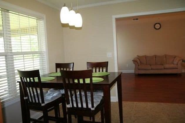 Building Photo - Lovely Brick Home Close to Shaw Air Force ...
