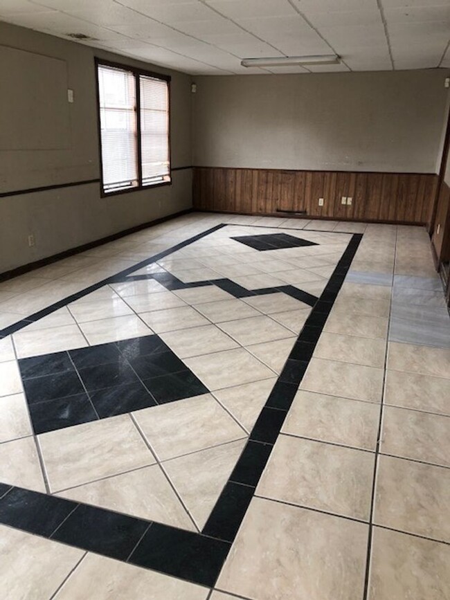 Building Photo - Section 8 approved