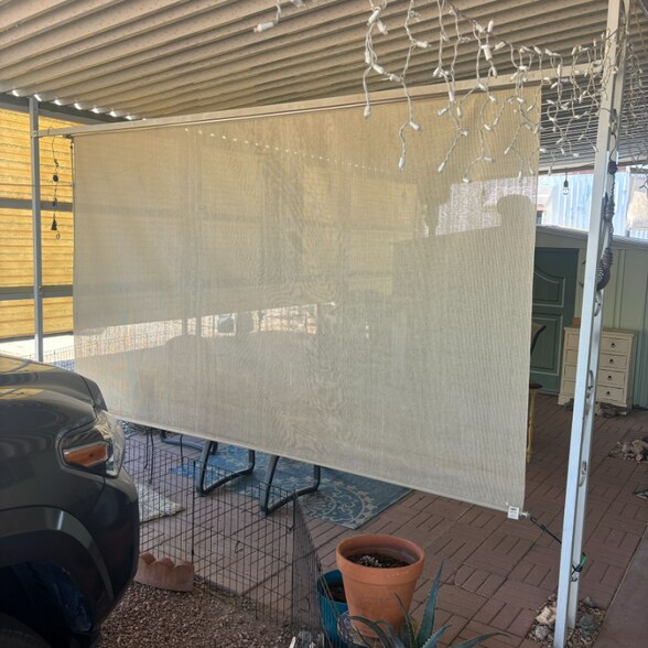 Building Photo - 800 W Apache Trail