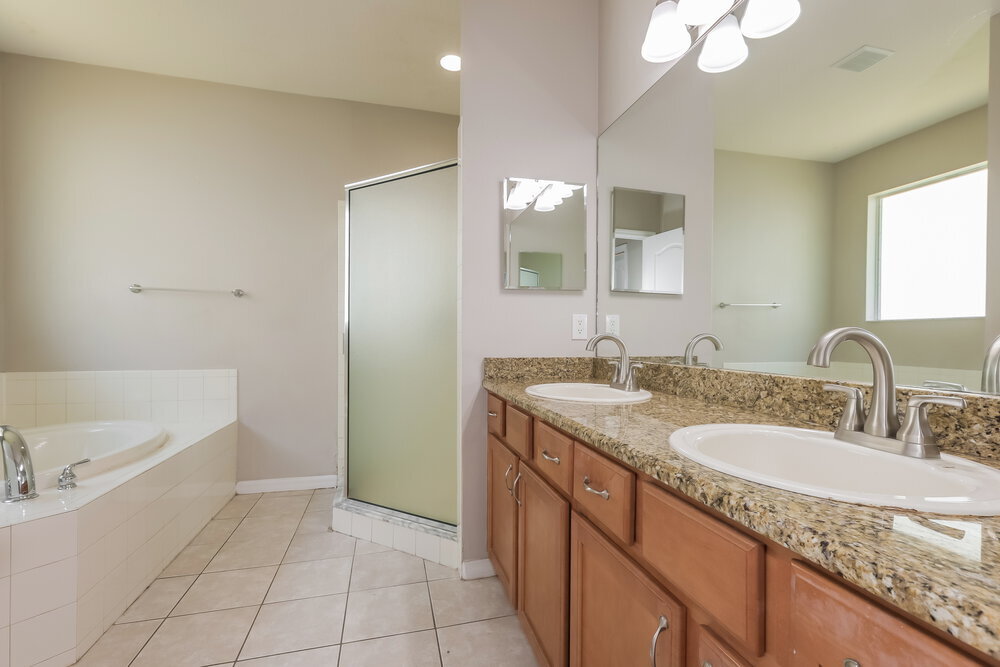 Building Photo - 1610 White Dove Ct