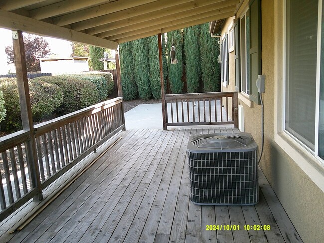 Building Photo - 135 Rennert Way