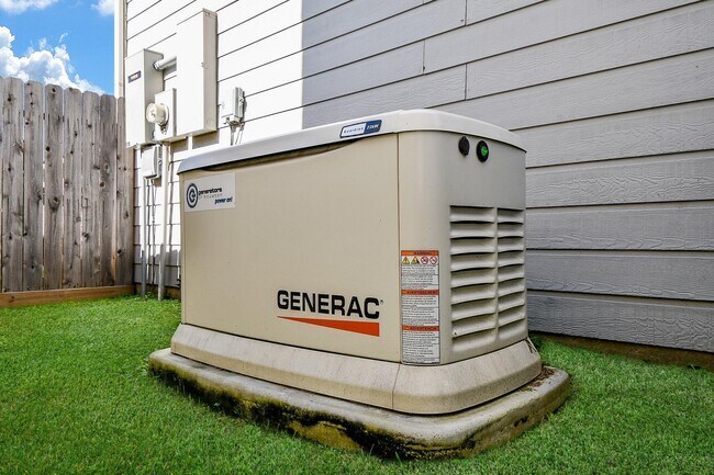 Building Photo - 6322 Hall Pond Ct