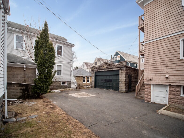 Building Photo - 60 Powder House Blvd