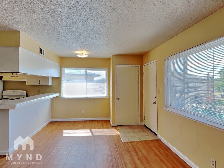 Building Photo - 4137 Apostolo Cir