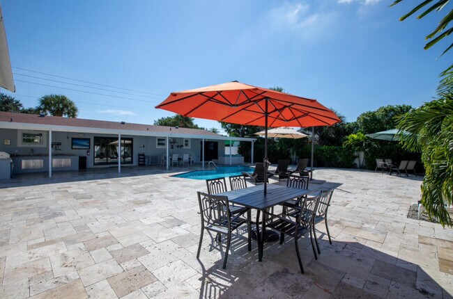 Building Photo - 1853 Florida Mango Rd