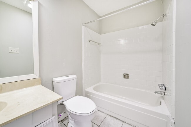 Building Photo - 7059 Chasewood Dr