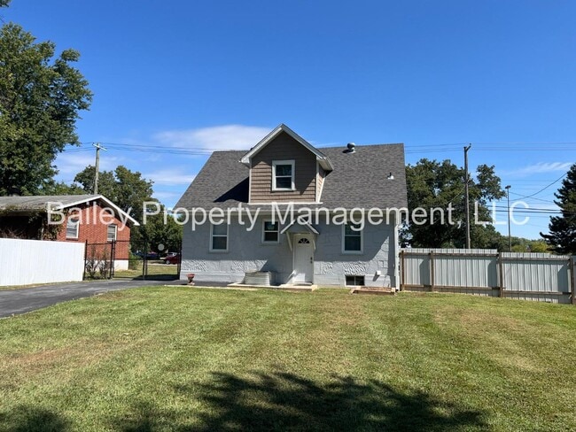 Building Photo - 5710 Barrett Ln