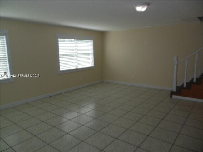 Building Photo - 1350 W 53rd St
