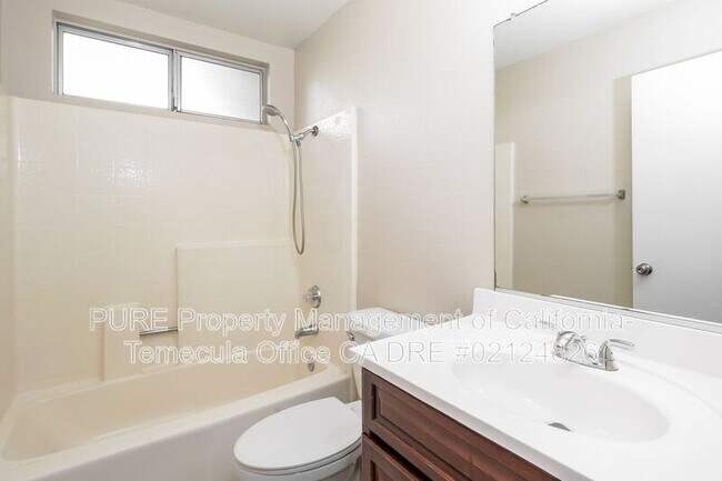 Building Photo - 45435 Piute St