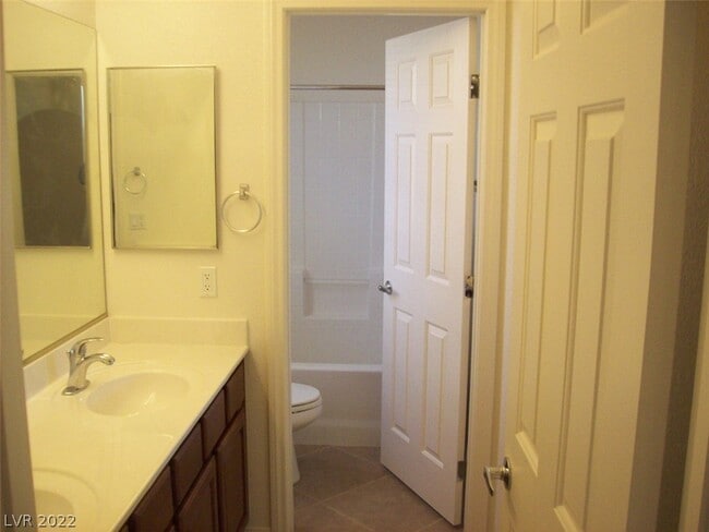 Building Photo - 2214 Cast Pebble Dr