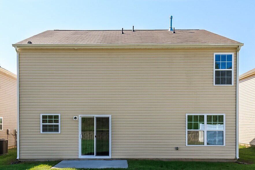 Building Photo - 1906 Eastway Dr