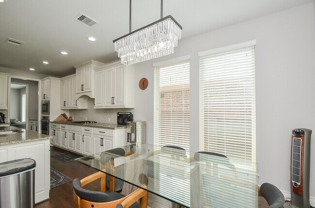 Building Photo - 16835 Fowler Pines Dr