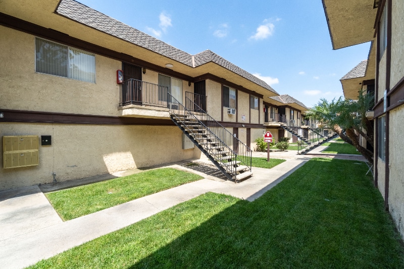 Building Photo - 3523 W Savanna St