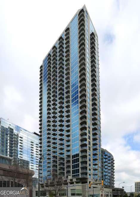 Primary Photo - 400 W Peachtree St NW