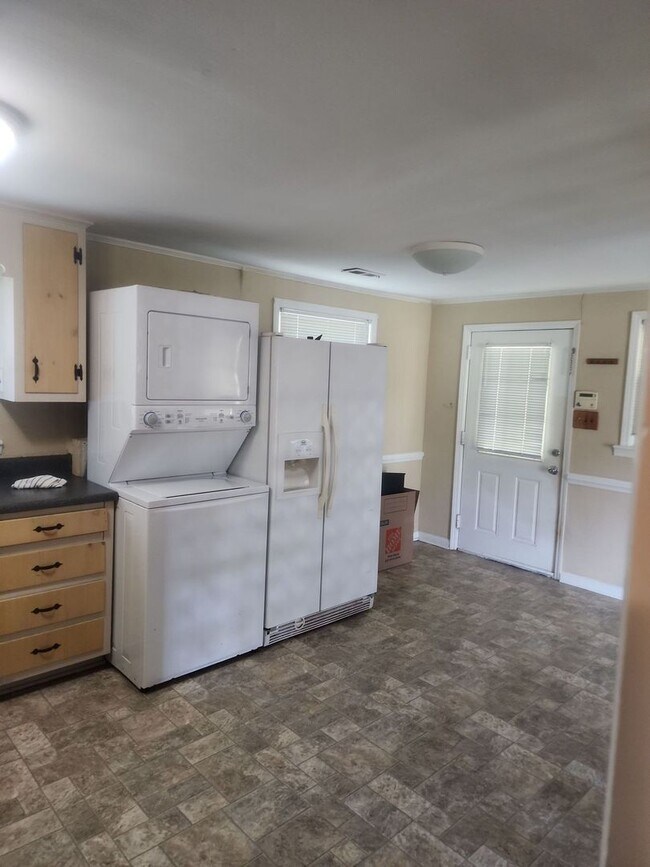 Building Photo - Coming Soon!!! Charming 3-Bedroom, 1-Bath Home for Rent in Wendell, NC