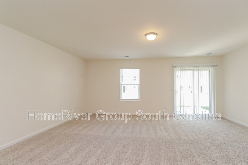 Building Photo - 146 Carriagebrook Cir