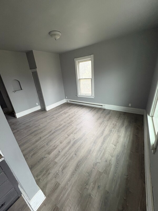 Building Photo - 603 Albion Ave