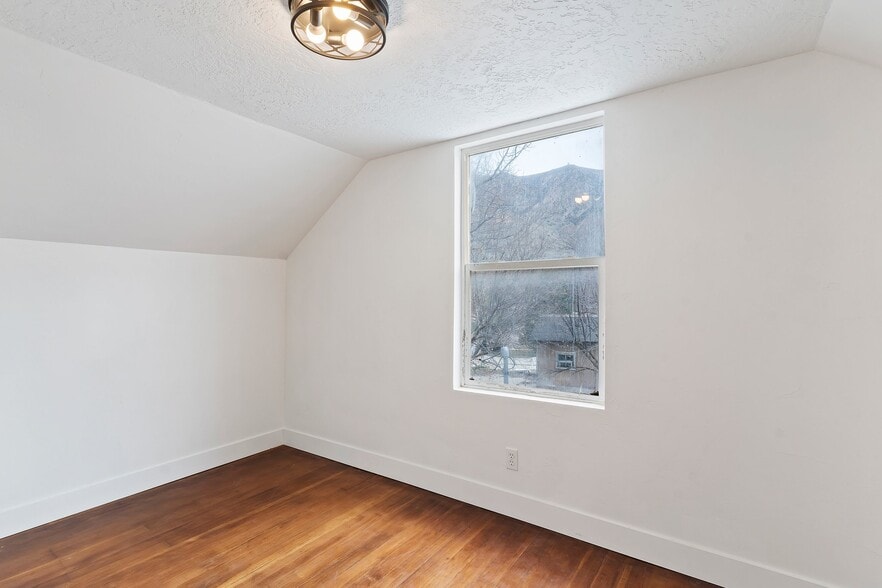 Building Photo - 678 N 100 E