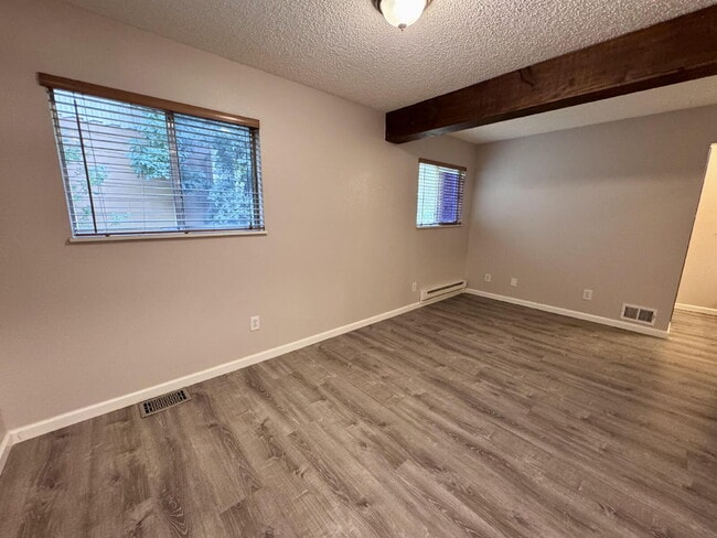 Building Photo - 3031 S Flamingo Way