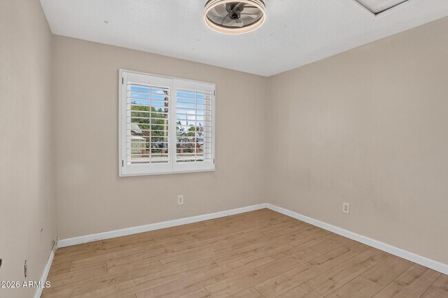 Building Photo - 3629 E Winchcomb Dr