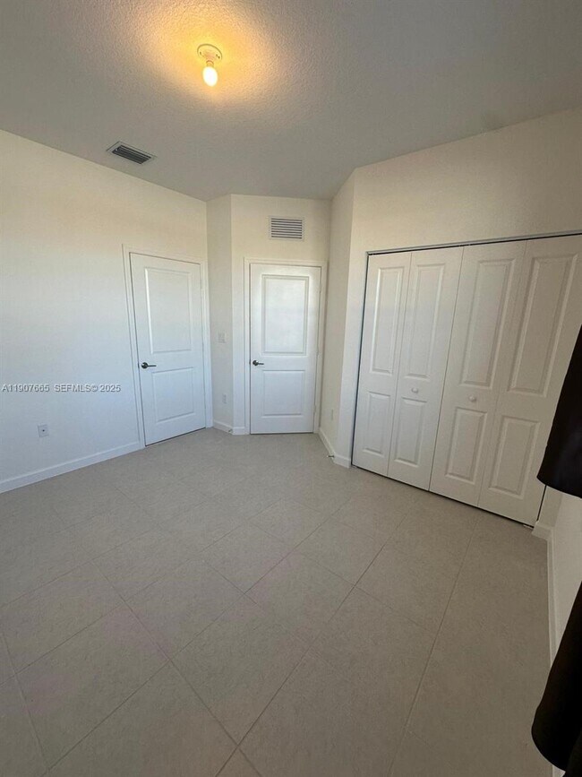 Building Photo - 12848 SW 232nd Ter