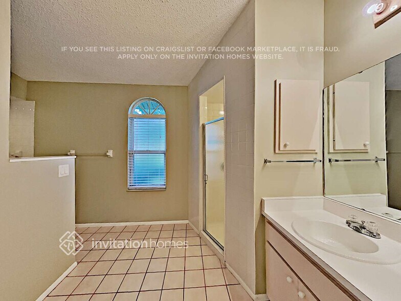 Building Photo - 2275 Cork Oak St W