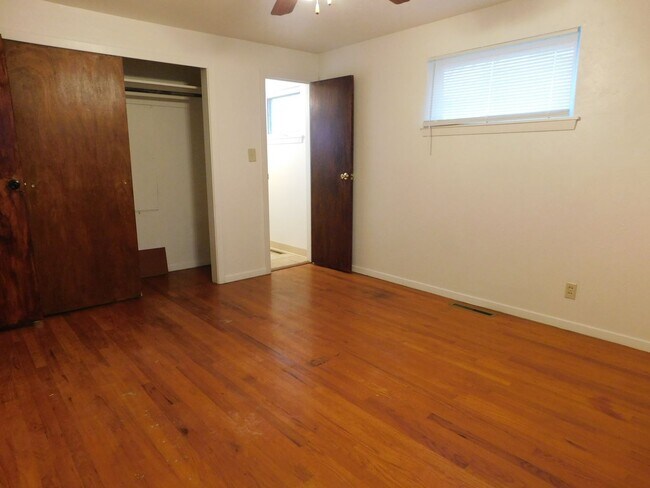 Building Photo - Spacious Ranch in Orchard Mesa