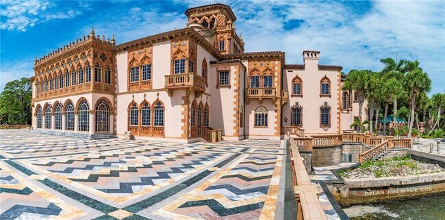 Building Photo - 1155 N Gulfstream Ave