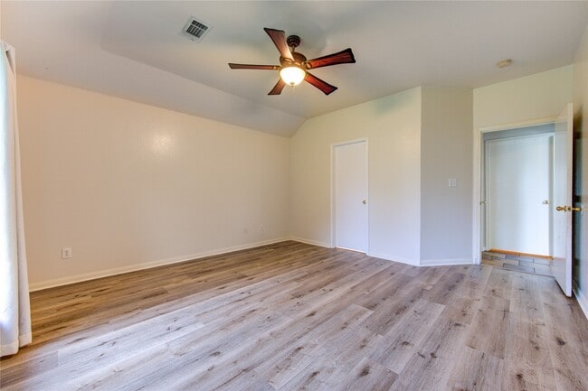 Building Photo - 10622 Lonesome Dove Trail