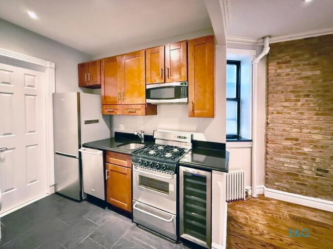 Building Photo - 1 bedroom in NEW YORK NY 10003