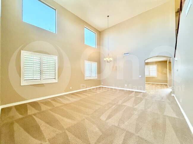 Building Photo - 16111 W Winslow Dr