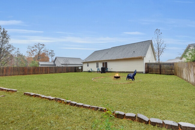 Building Photo - 158 Oakley Dr