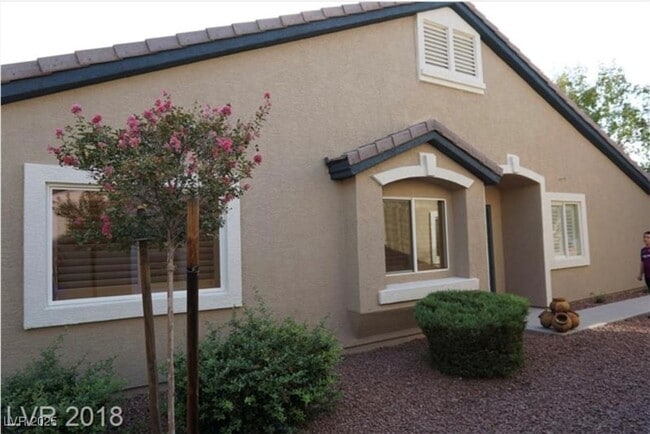 Building Photo - 10191 Birch Bluff Ln