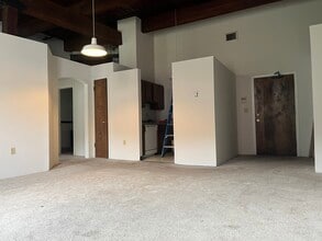 Building Photo - 84 Union Pl