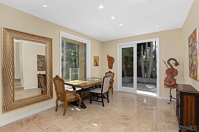 Building Photo - 927 Tingley Ln