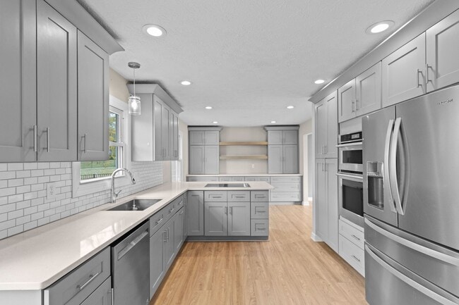 Building Photo - AVAILABLE NOW! Waterfront Living in Carmel!