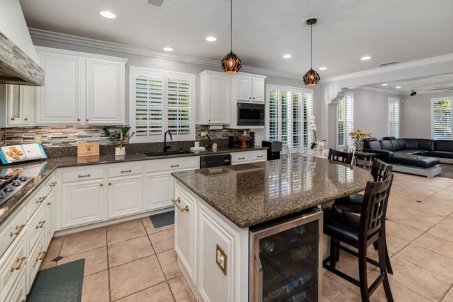 Building Photo - Luxurious home in the Westcliffe Community of San Elijo Approx. 4181sq feet that includes pool/sp...