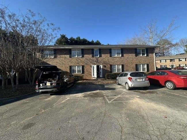 Building Photo - 393 Stone Mountain St