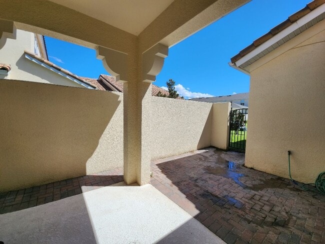 Building Photo - Gorgeous 3-Bedroom, 2.5-Bathroom Townhome in Orlando